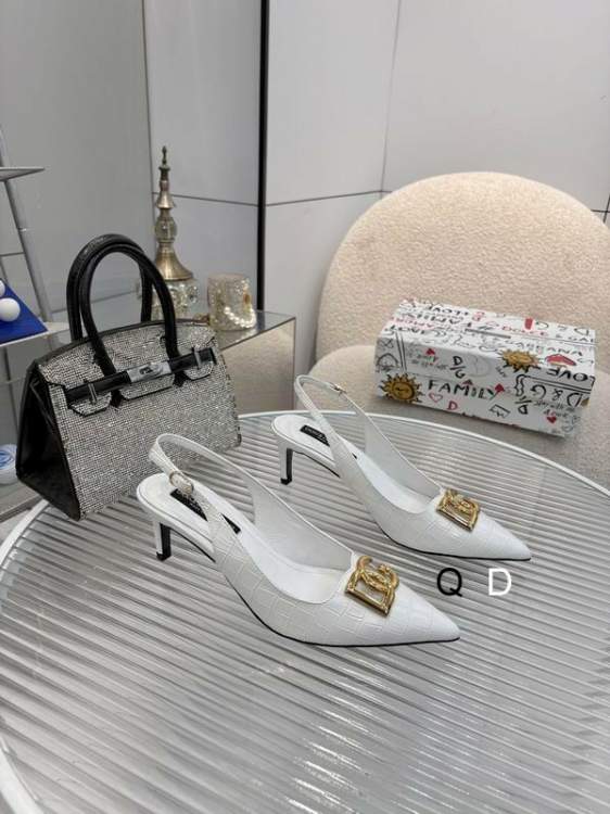 Picture of Dolce Gabbana Shoes _SKUDGsz35-40GDT04024466